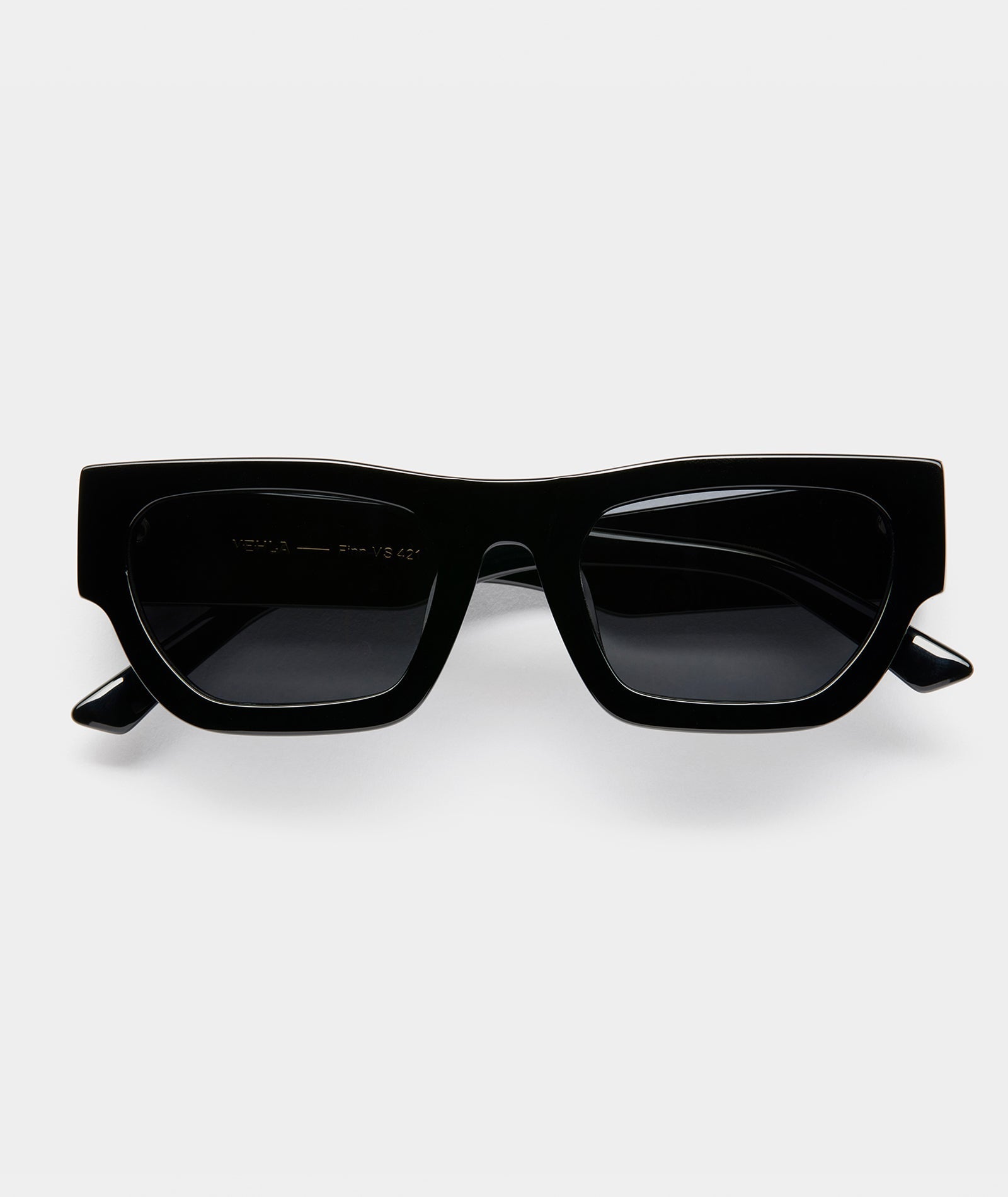 Finn - Black/Smoke